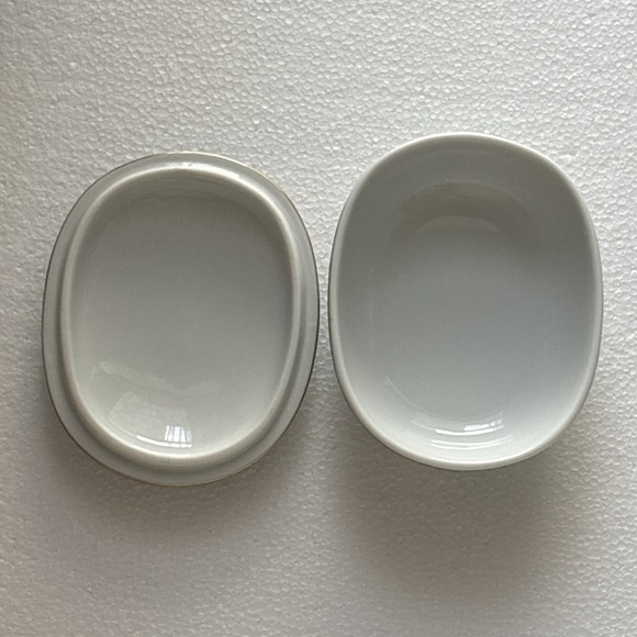 Serenade Otagiri Vintage Japan Oval Porcelain‎ Trinket Box with Lid - Picture 4 of 8